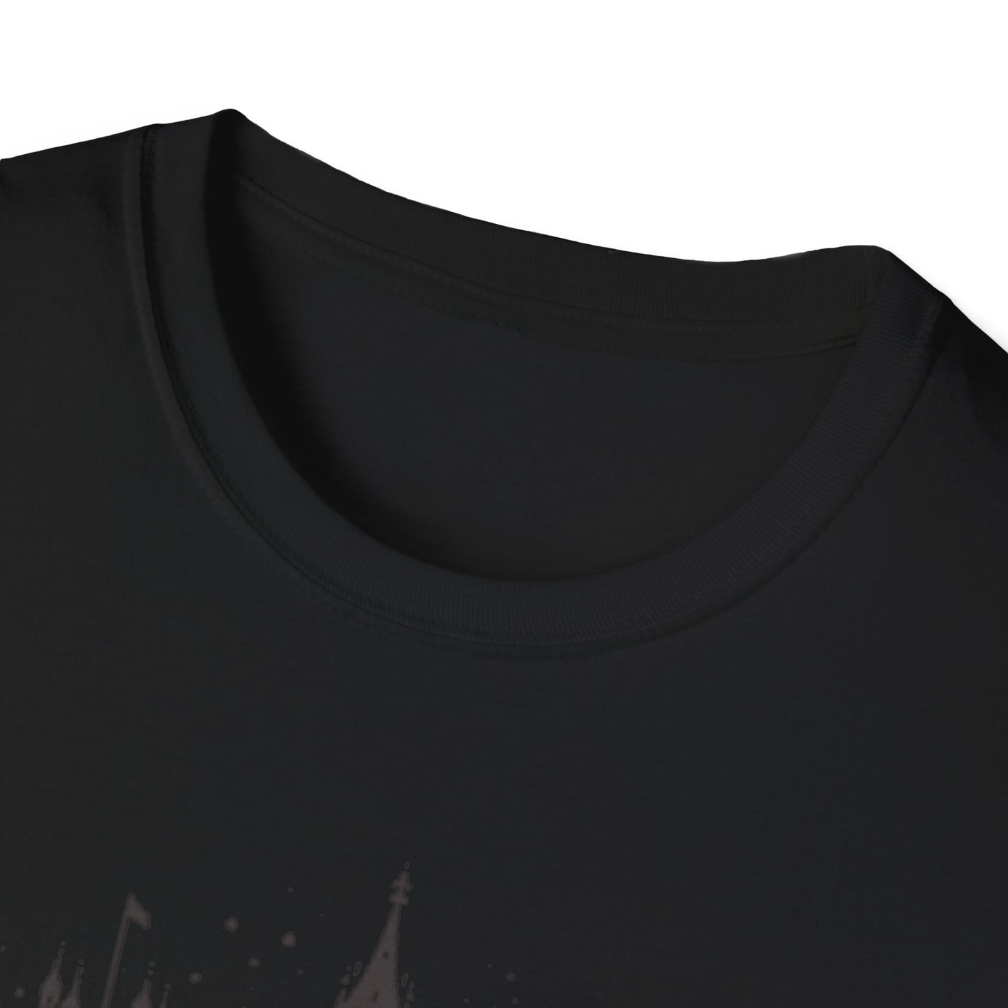 Royal Vibes: Vintage London Castle Tee